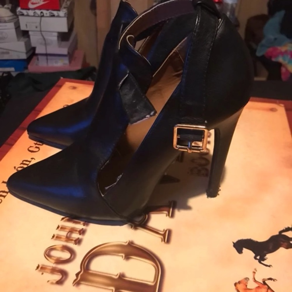 Rue 21 heels